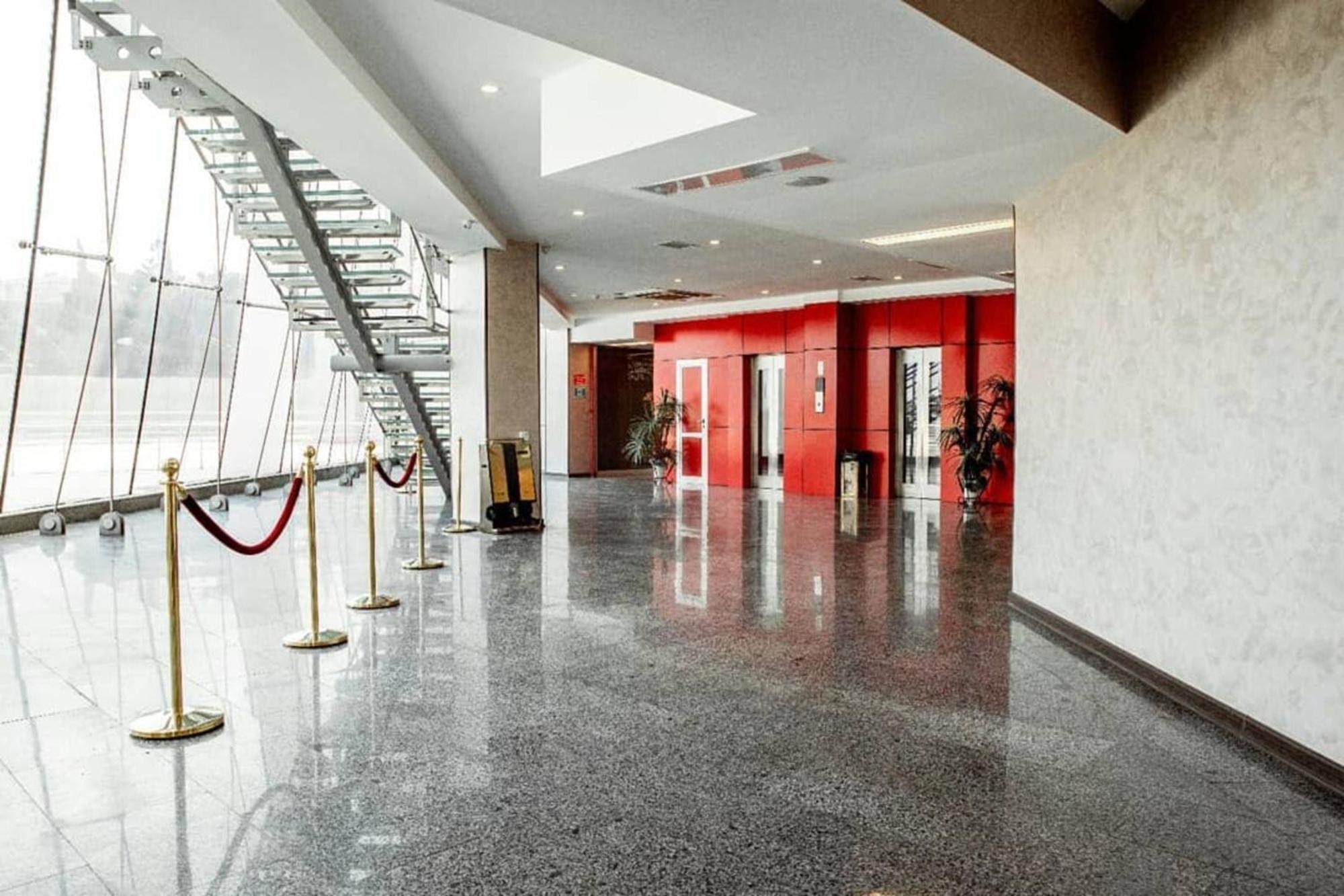 Crossway Hotel Masazir 외부 사진