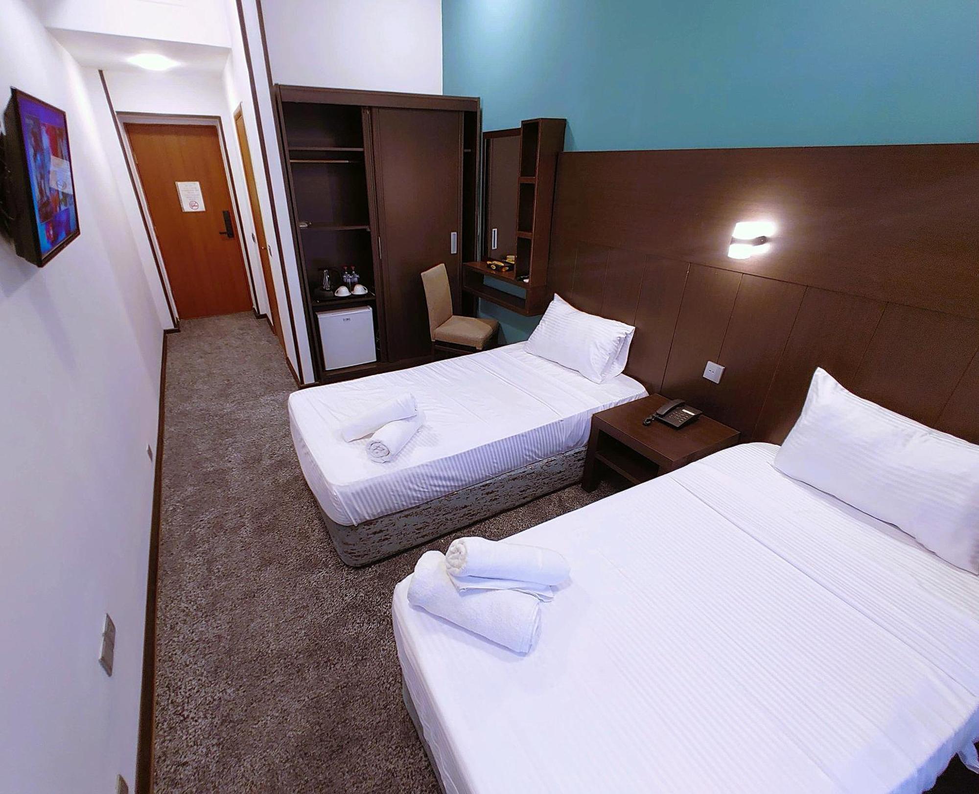 Crossway Hotel Masazir 외부 사진